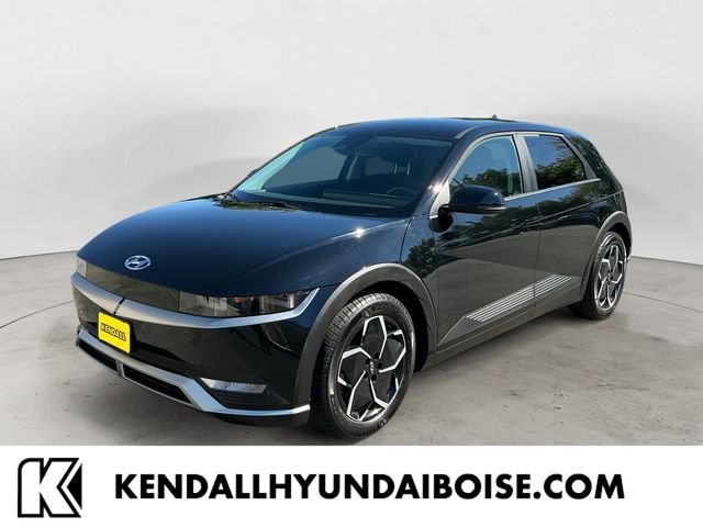 Certified Used 2024 Black Hyundai SE image 1