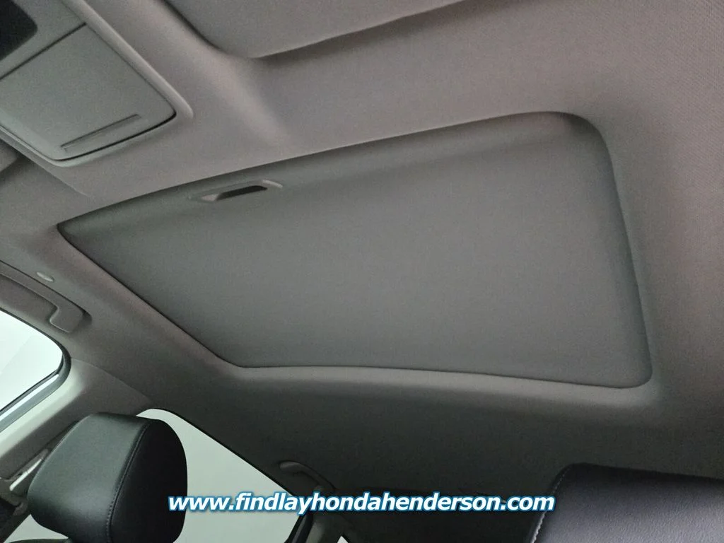 Certified Used 2024 Lunar Silver Metallic Honda EX-L image 13