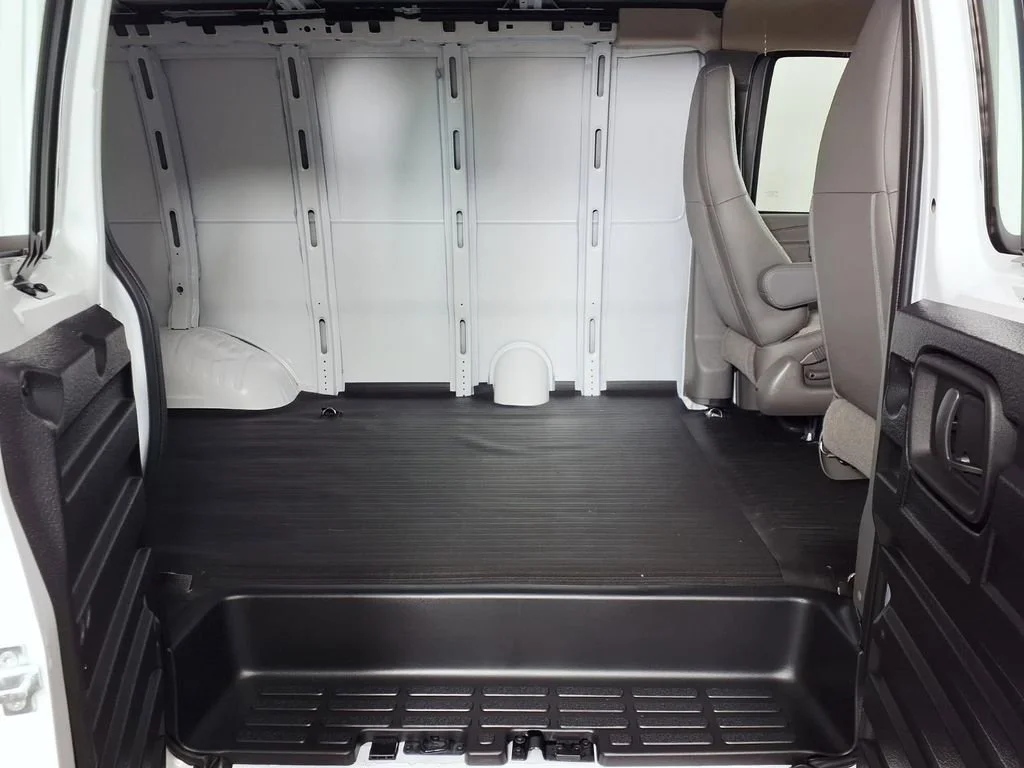 New 2026 Summit White GMC Work Van image 11