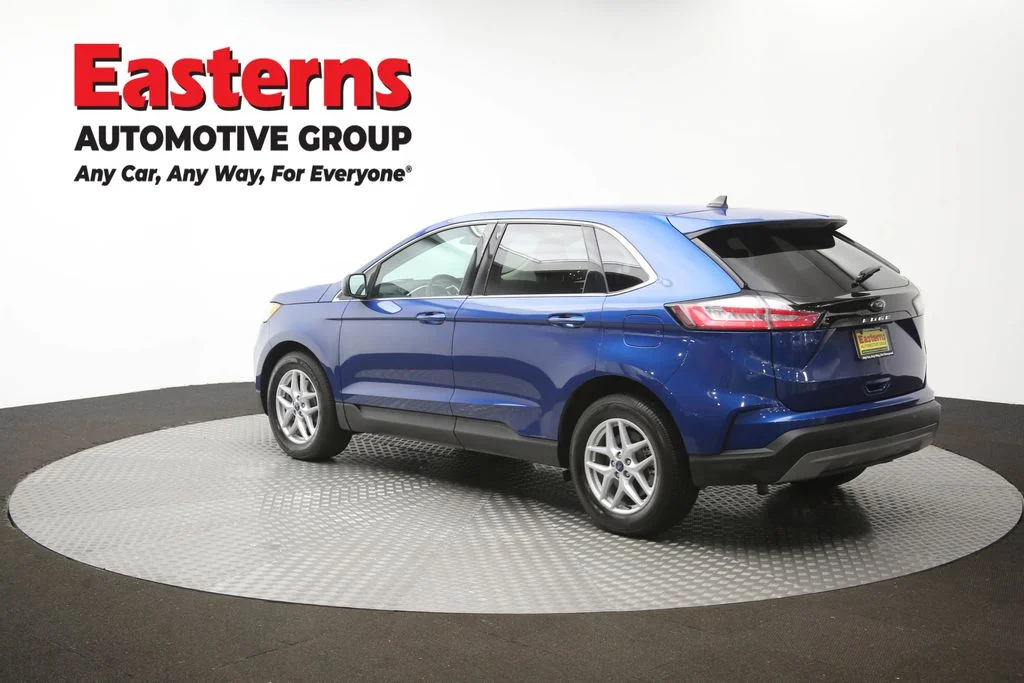 Used 2021 Blue Ford SEL image 62