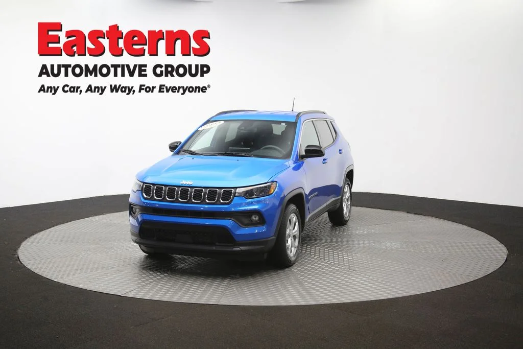 Used 2024 Blue Jeep Latitude image 52