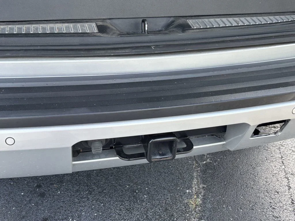 Used 2018 SILVER ICE METALLIC Chevrolet LT image 22