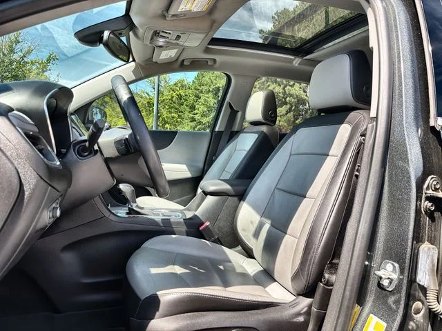 Used 2019 Gray Chevrolet Premier image 11