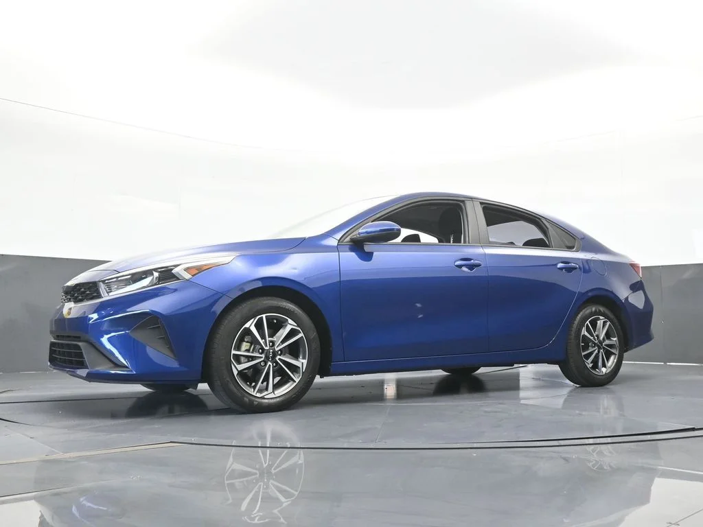 Used 2023 Deep Sea Blue Kia LXS image 47
