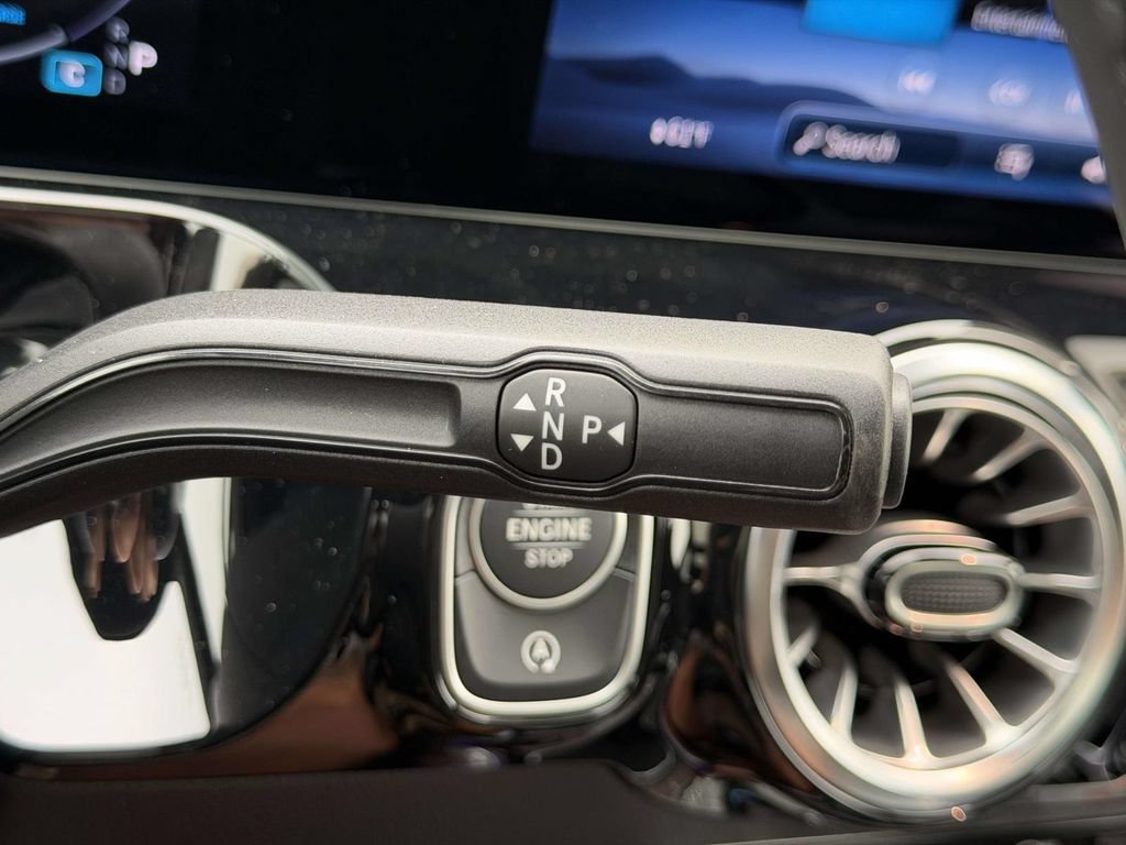 New 2026 Polar White Mercedes-Benz GLA 250 image 19