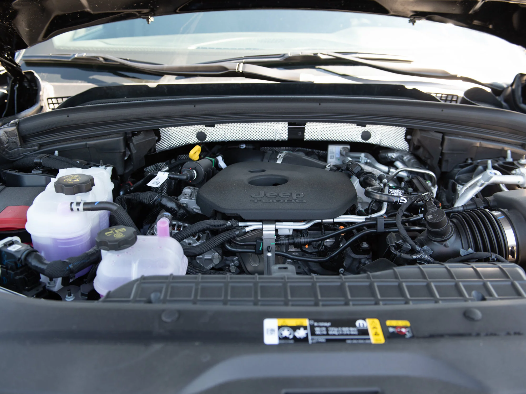 New 2026 Black Jeep Altitude* 4x4, Turbo, Sunroof, Remote Start, Wireless Charging Pad image 8