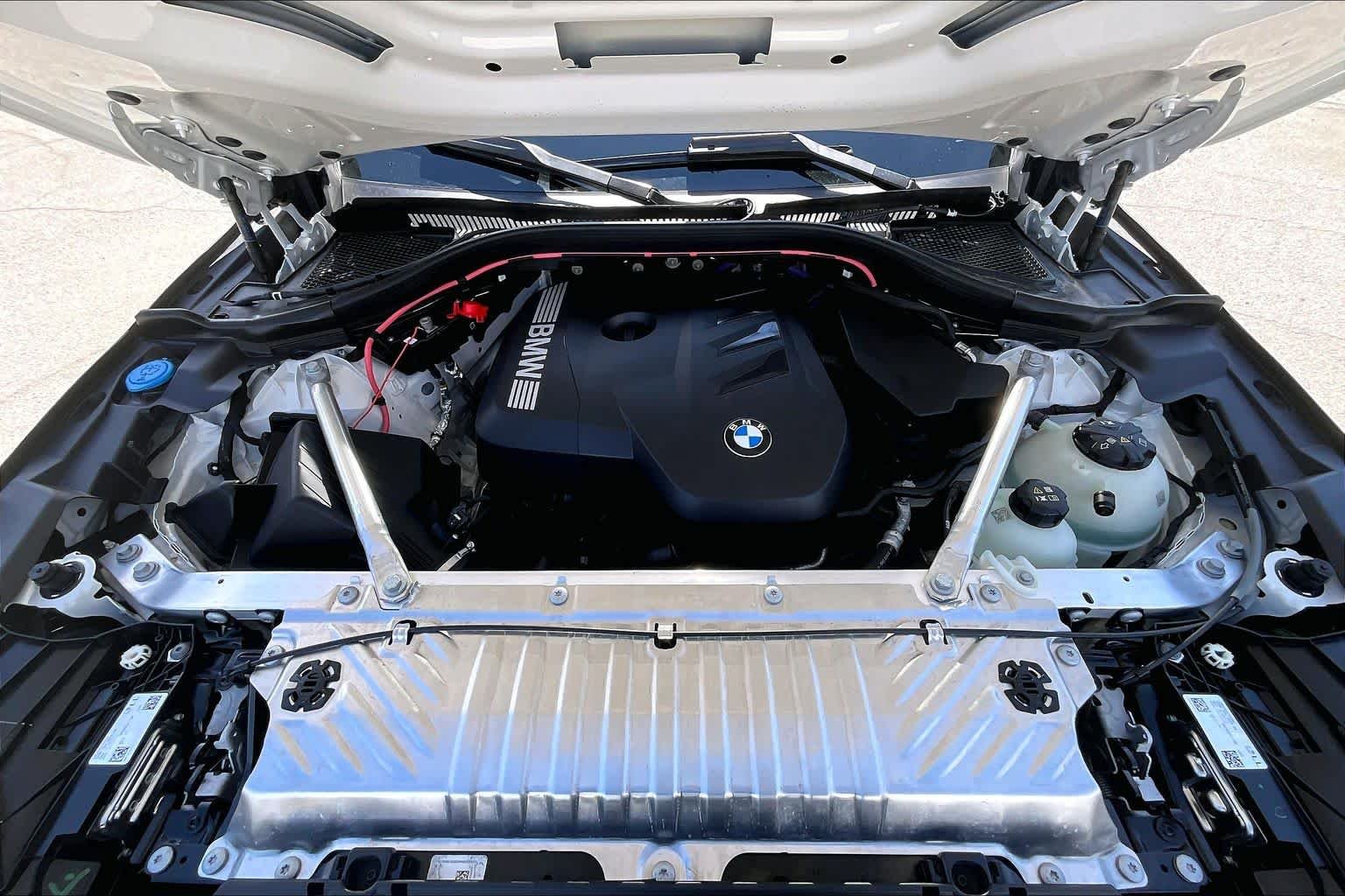 Used 2026 Alpine White BMW 30 xDrive image 30