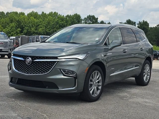 Used 2023 Green Buick Avenir image 1