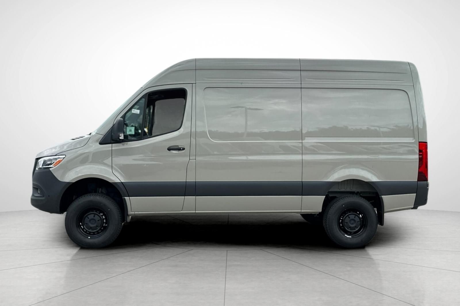2026 Mercedes-Benz Sprinter Cargo Van Base - Photo 28