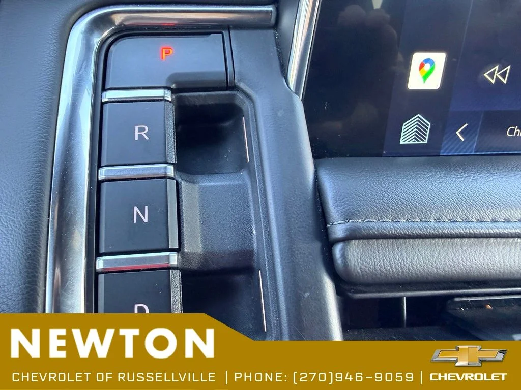 Used 2022 Summit White Chevrolet LT image 13