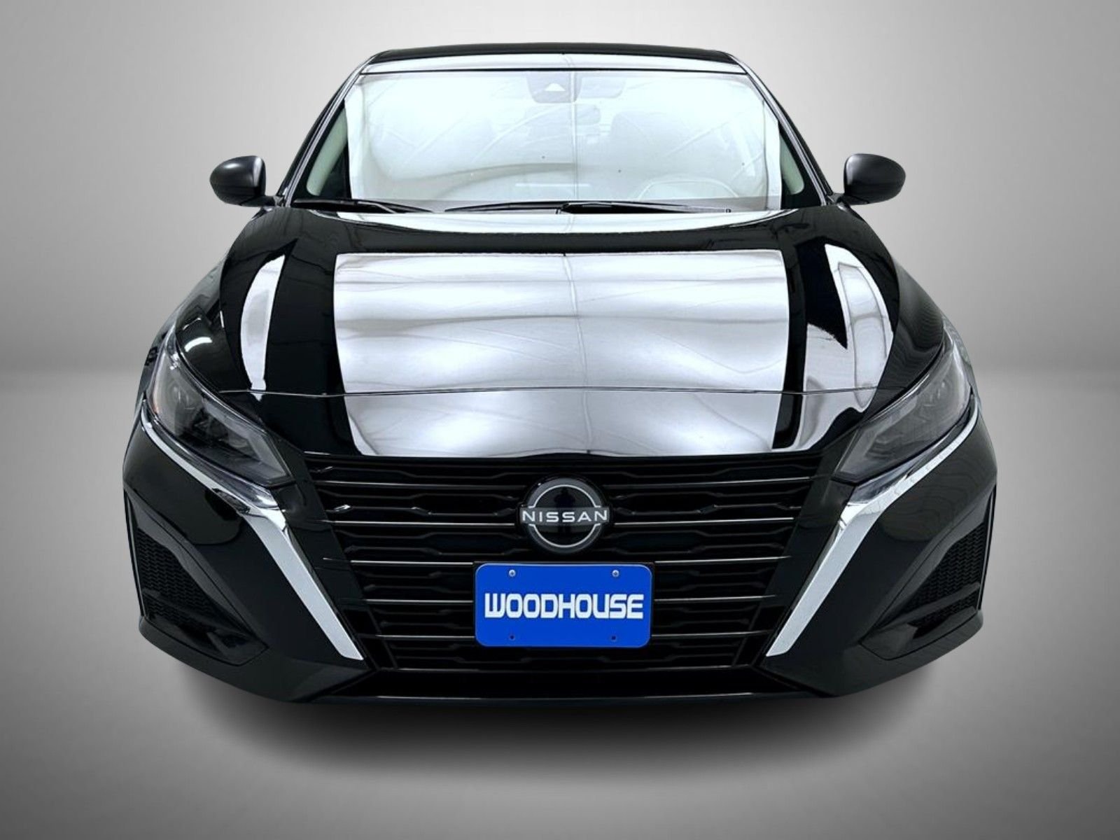 Used 2025 Black Nissan 2.5 SV image 2