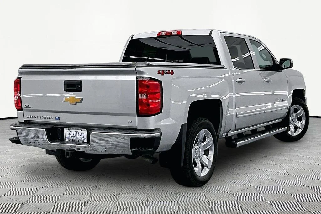 Certified 2018 Chevrolet Silverado 1500 LT with VIN 3GCUKRER6JG391319 for sale in Kansas City
