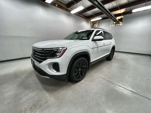 2024 Volkswagen Atlas 2.0T SE w/Tech 4MOTION's photo