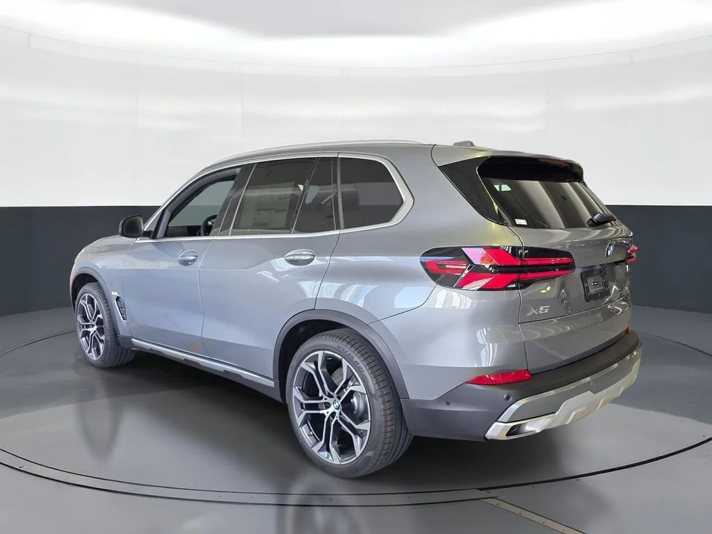 New 2026 Gray BMW sDrive40i image 4