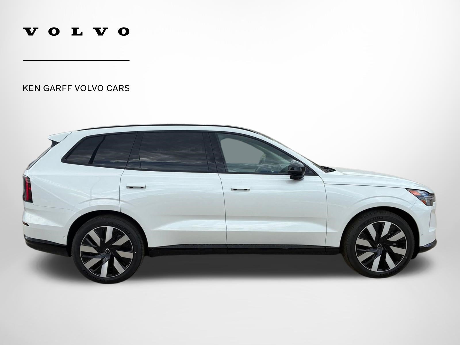 New 2026 Crystal White Volvo Ultra image 2