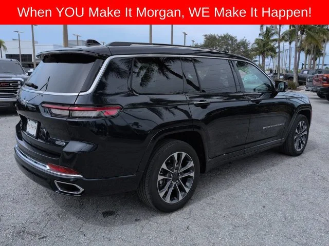Used 2023 Black Jeep Overland image 7