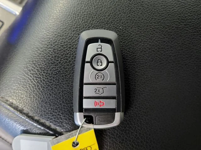 Used 2020 Black Ford Lariat image 72