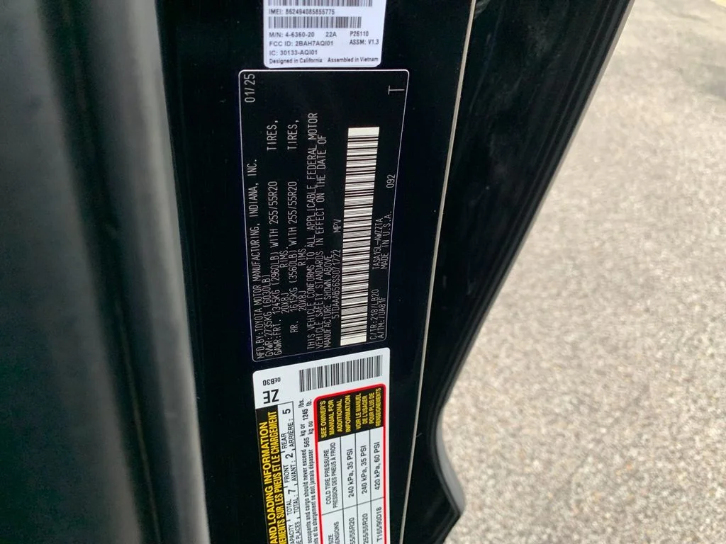 Used 2025 Black Toyota Platinum image 34