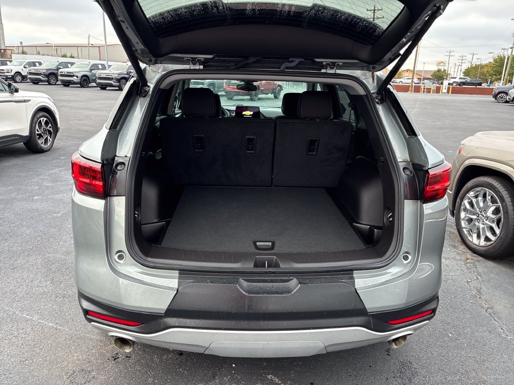 Used 2023 Gray Chevrolet LT image 19