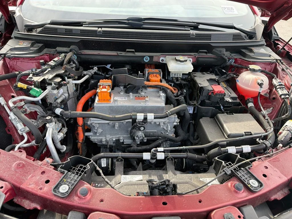Used 2025 Red Cadillac Sport 2 image 34
