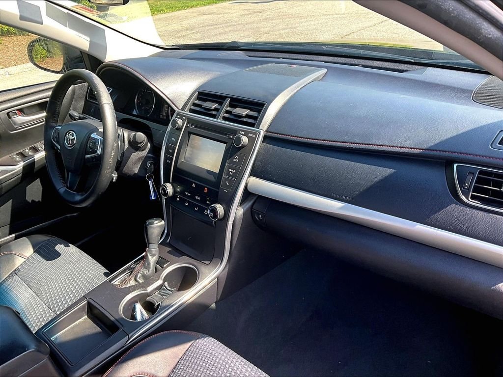 Used 2015 Black Toyota SE image 14