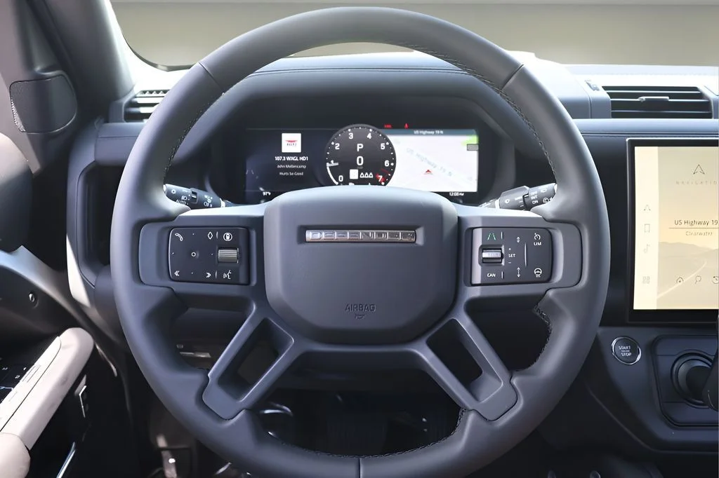 New 2026 Fuji White Land Rover S image 18