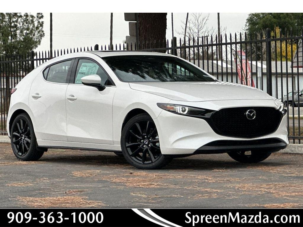 2026 Mazda CX-3 Premium MT 5-Door SKYACTIV's photo
