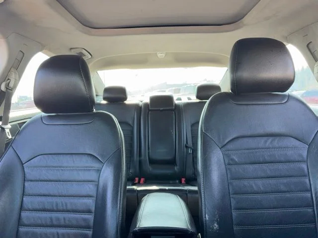 Used 2014 Tuxedo Black Metallic Ford SE image 31