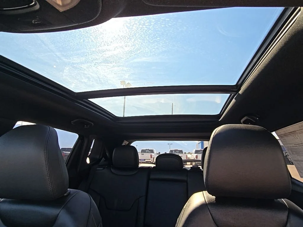2025 Jeep Compass Limited - Photo 15