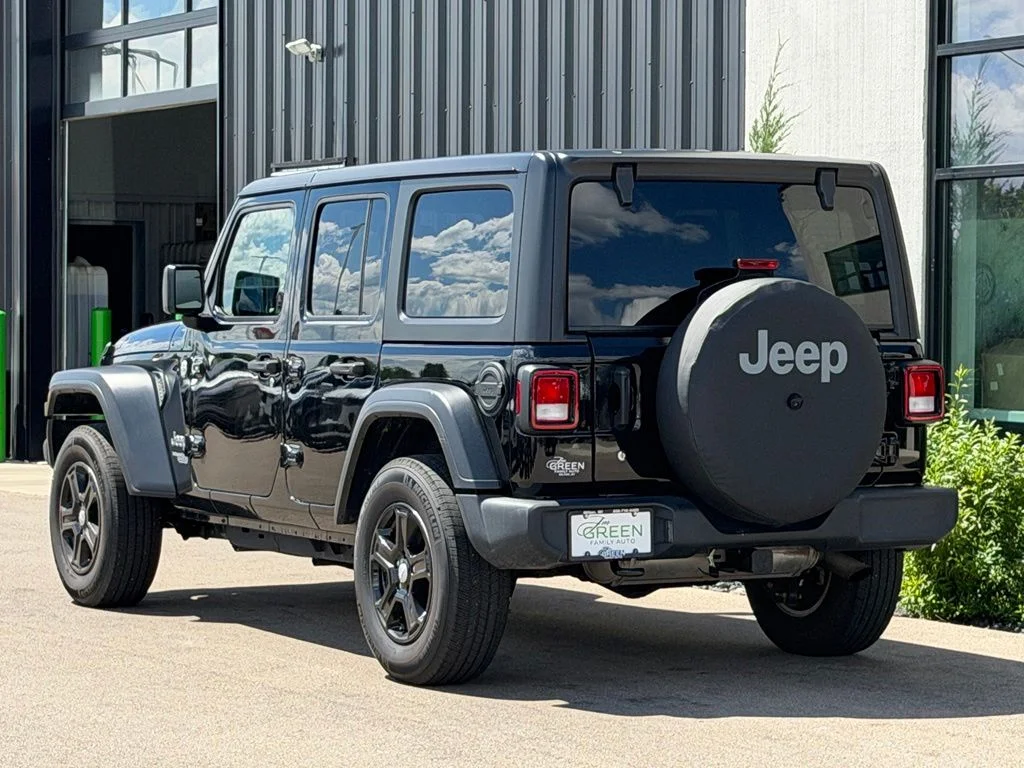 Used 2020 Black Jeep Unlimited Sport S image 3