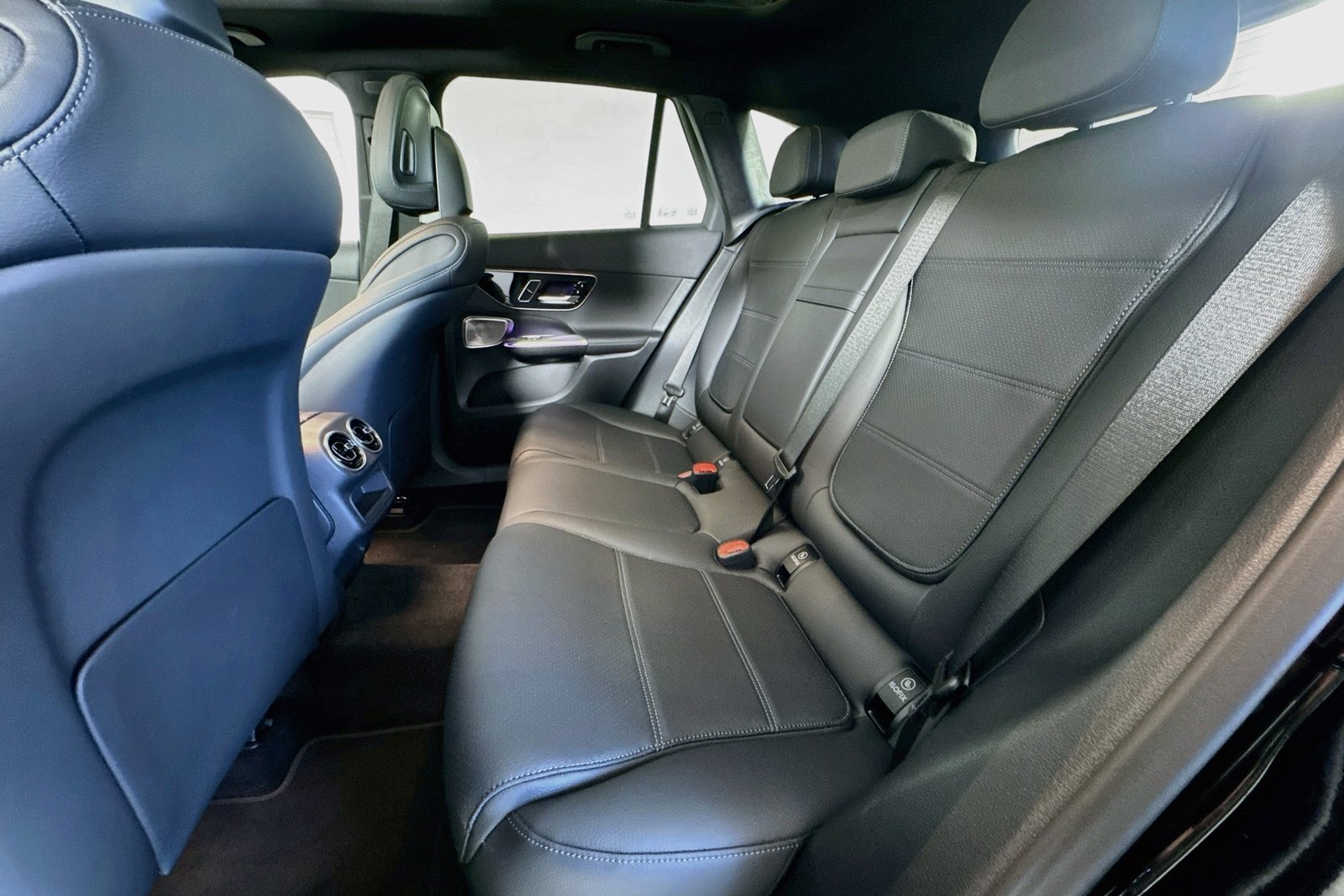 New 2026 Black Mercedes-Benz GLC 300 image 22