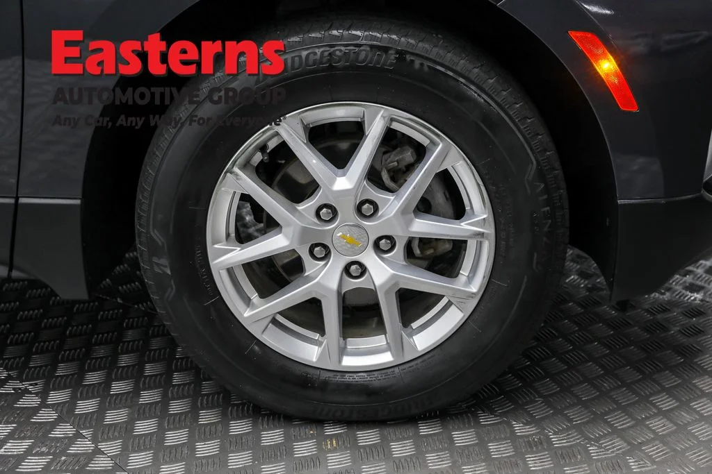 Used 2022 Gray Chevrolet LT image 30