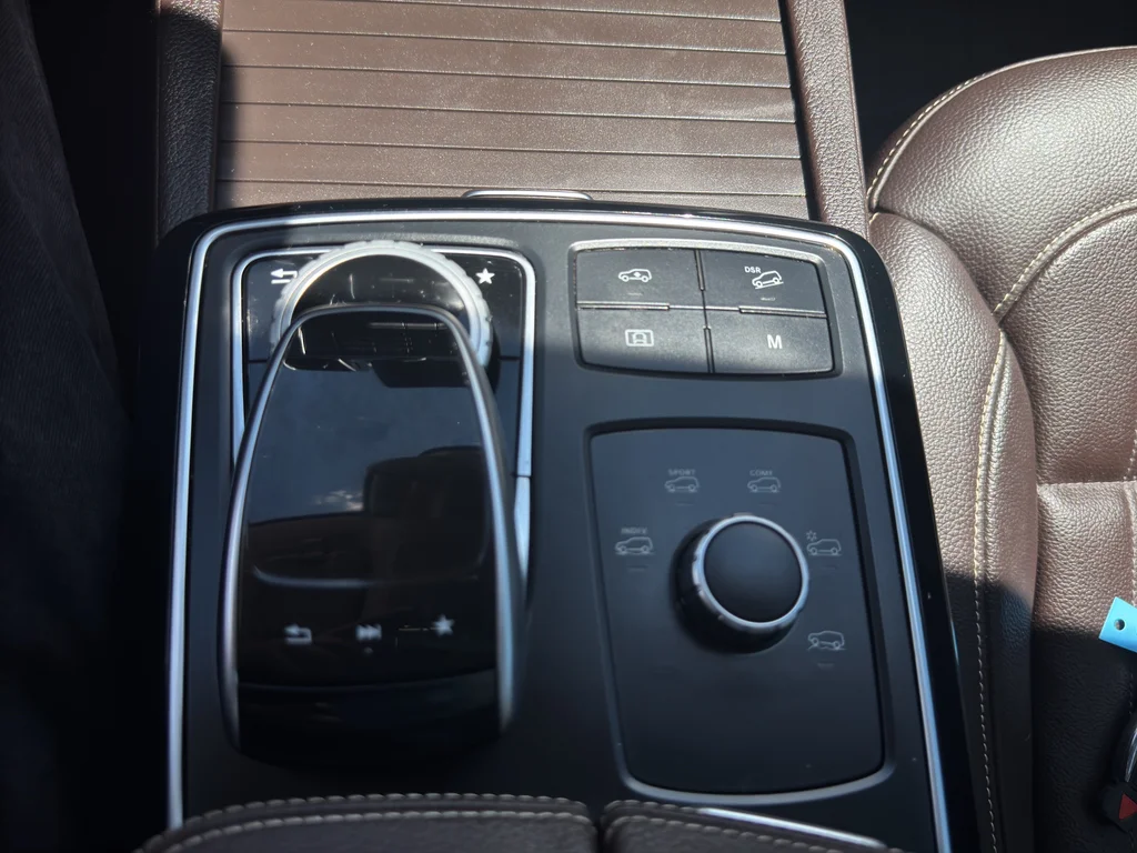 Used 2019 Black Mercedes-Benz 450 4MATIC® image 35