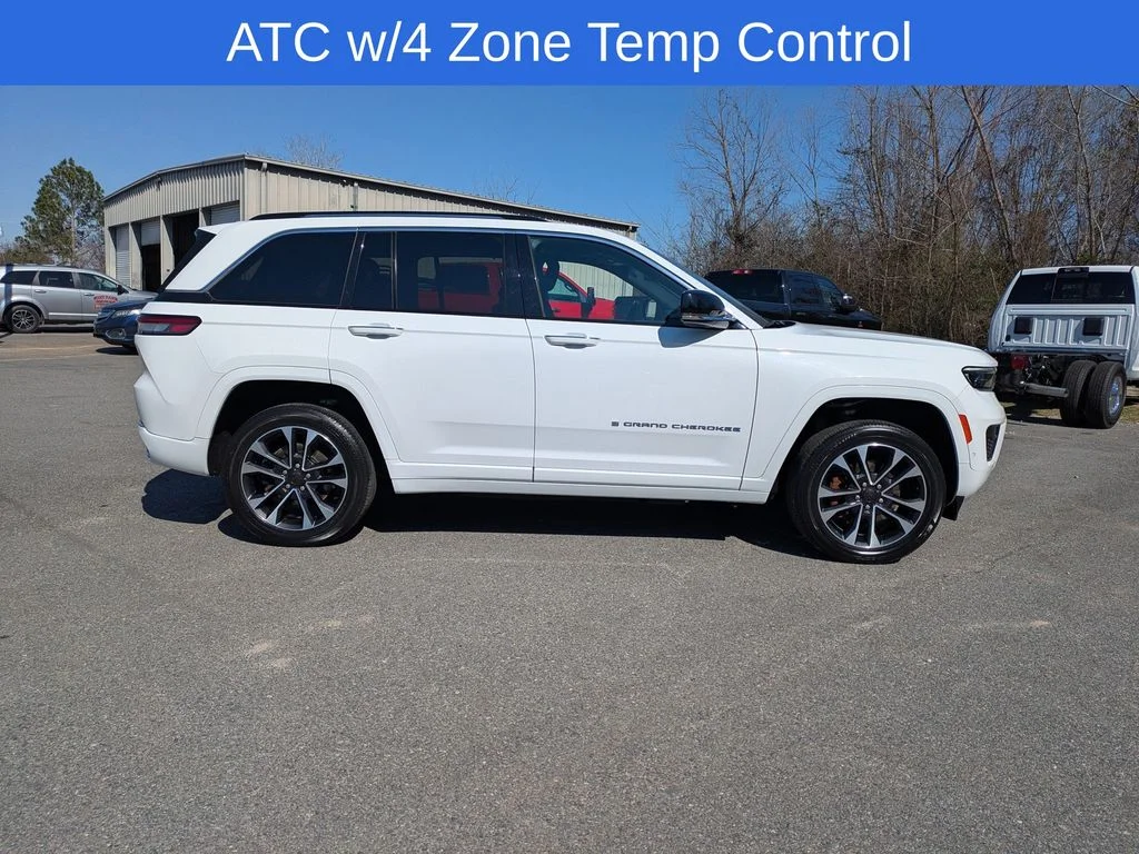 Used 2022 White Jeep Overland 4xe image 3