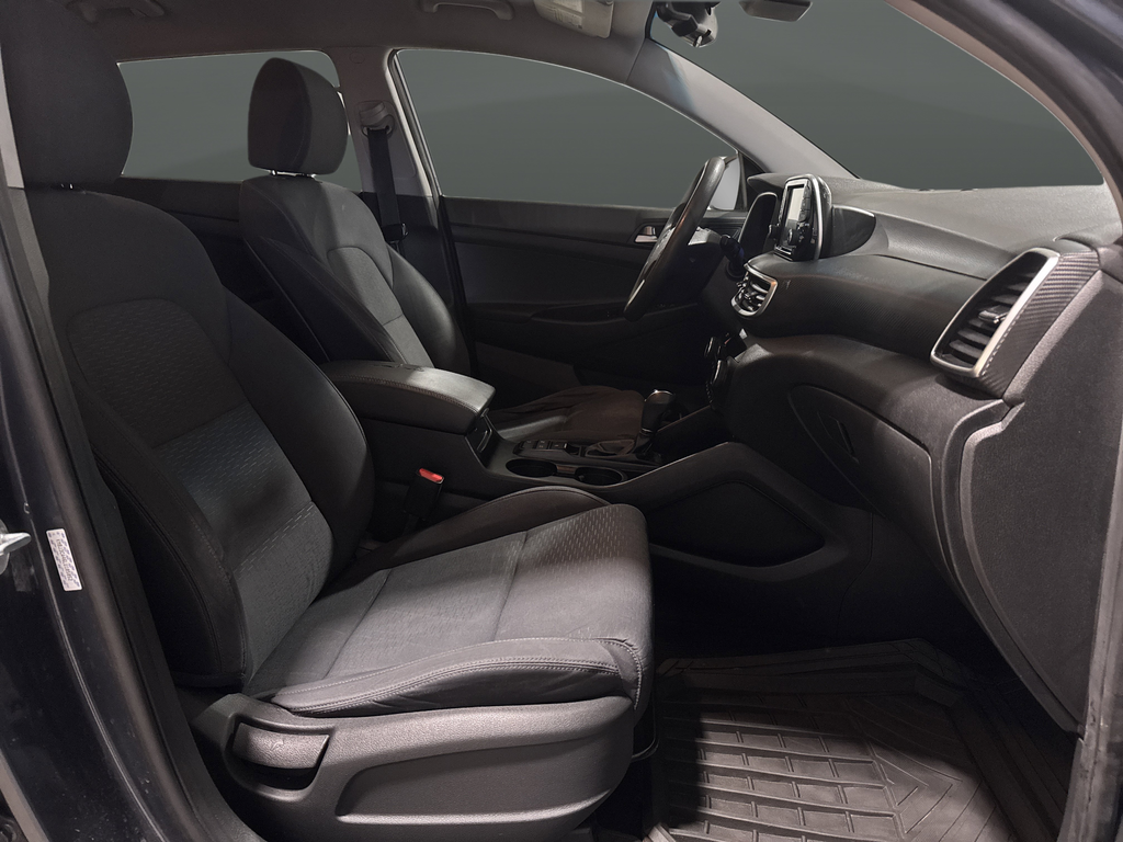 Used 2020 Blue Hyundai Value image 27