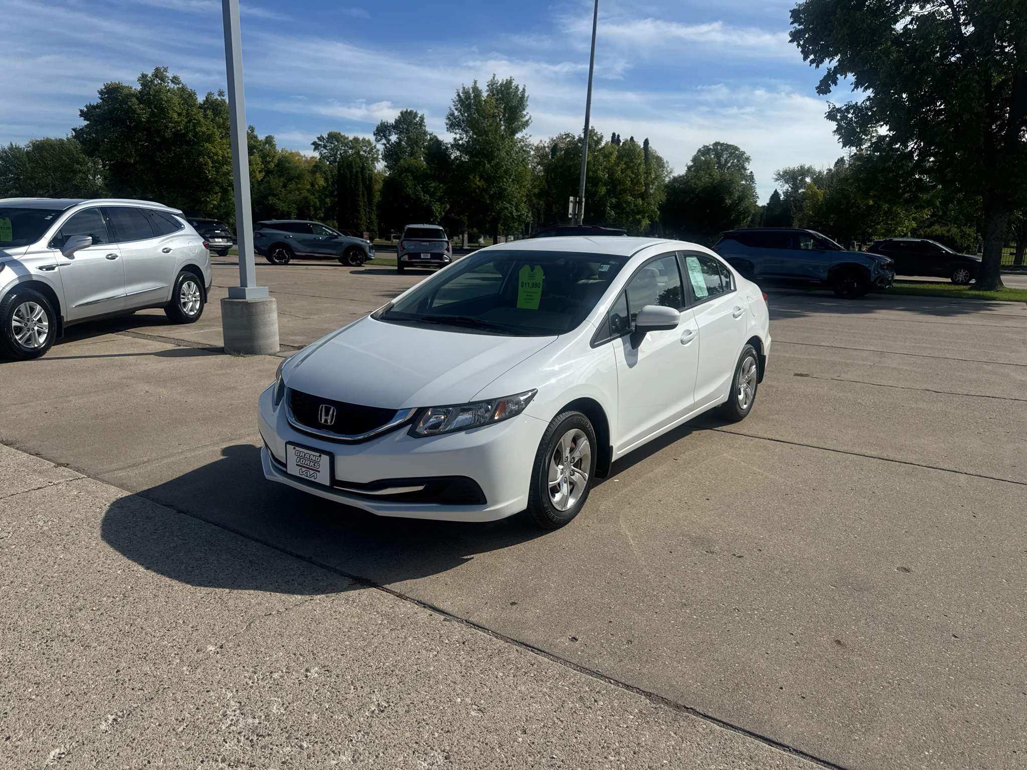 Used 2014 Taffeta White Honda LX image 2