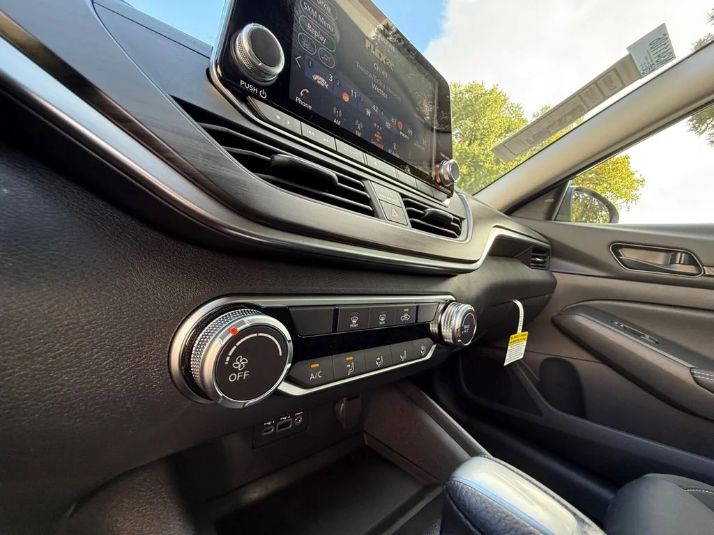 New 2026 Black Nissan 2.5 SV image 23