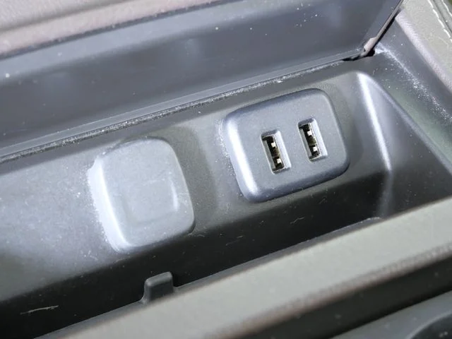 Used 2018 Beige Chevrolet Premier image 32