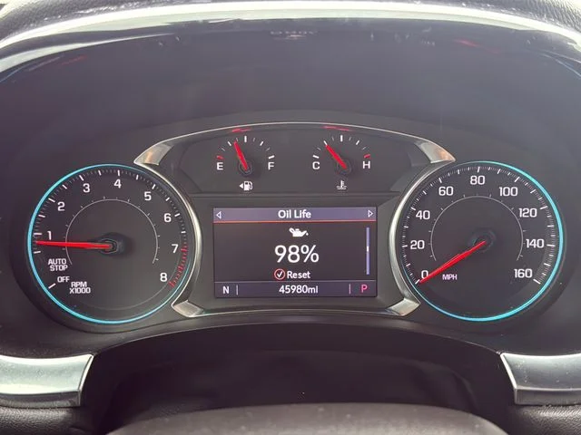Used 2023 White Chevrolet LT image 28