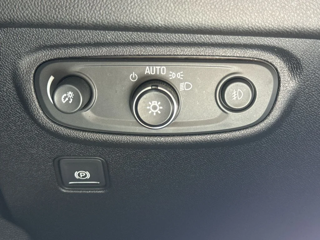 Used 2019 Quartz Metallic GMC SLT image 35