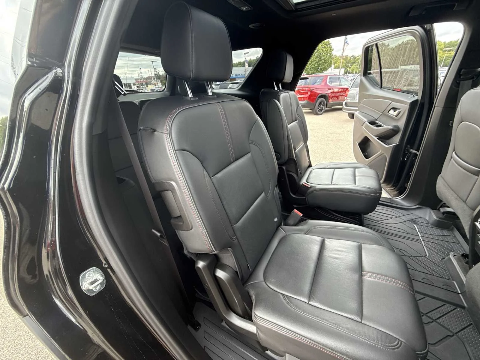 2023 Chevrolet Traverse RS - Photo 28