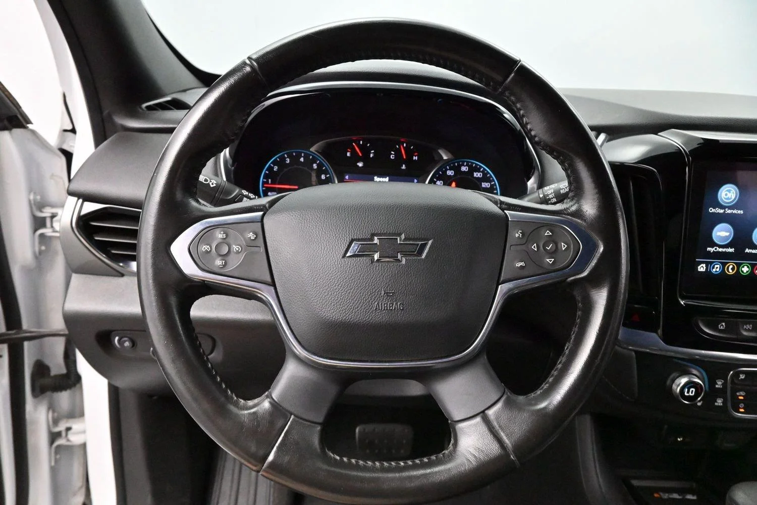 Used 2022 Summit White Chevrolet LT Cloth image 15