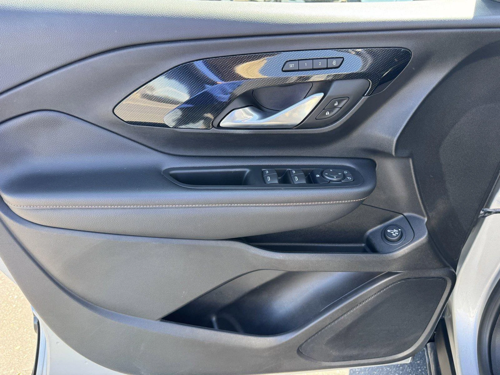 Used 2022 QUICKSILVER METALLIC GMC AT4 image 15