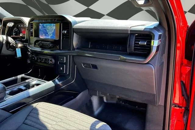 Used 2023  Ford XL image 16