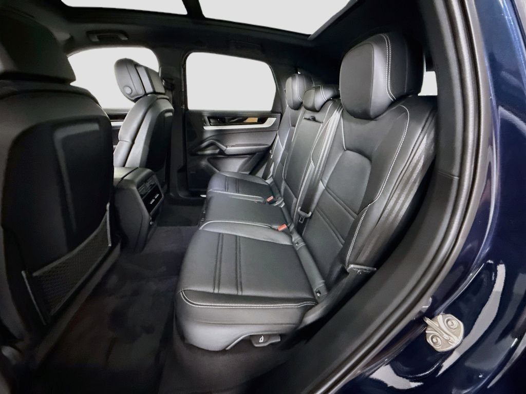 Used 2024  Porsche S image 21