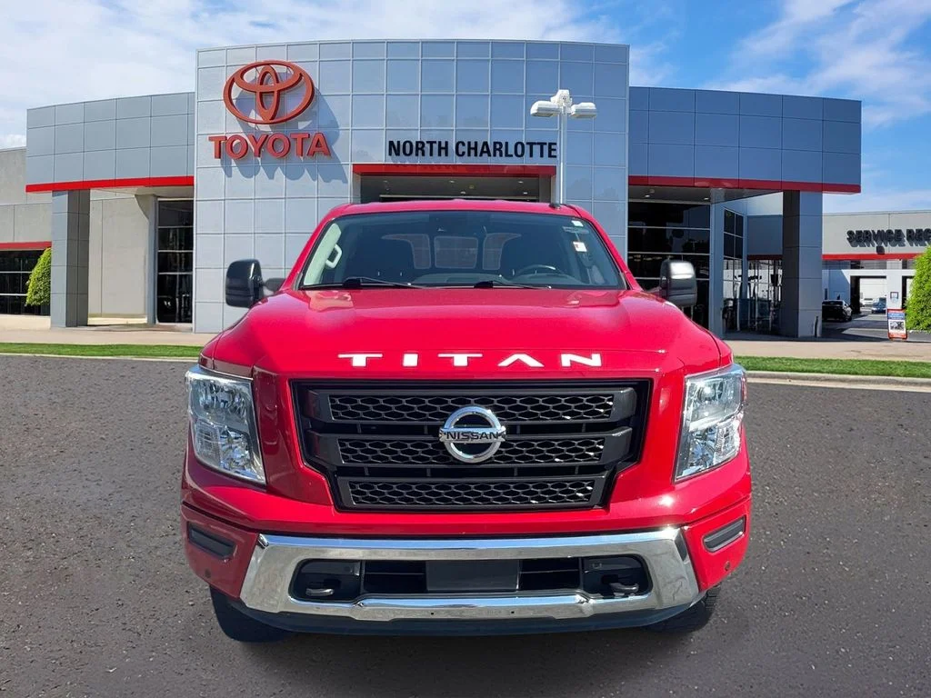 Used 2021 Red Nissan SV image 3