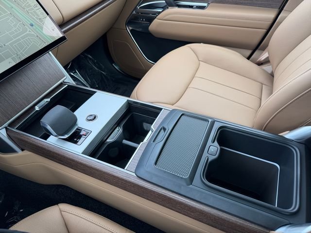 New 2026 Carpathian Grey Land Rover SE image 24