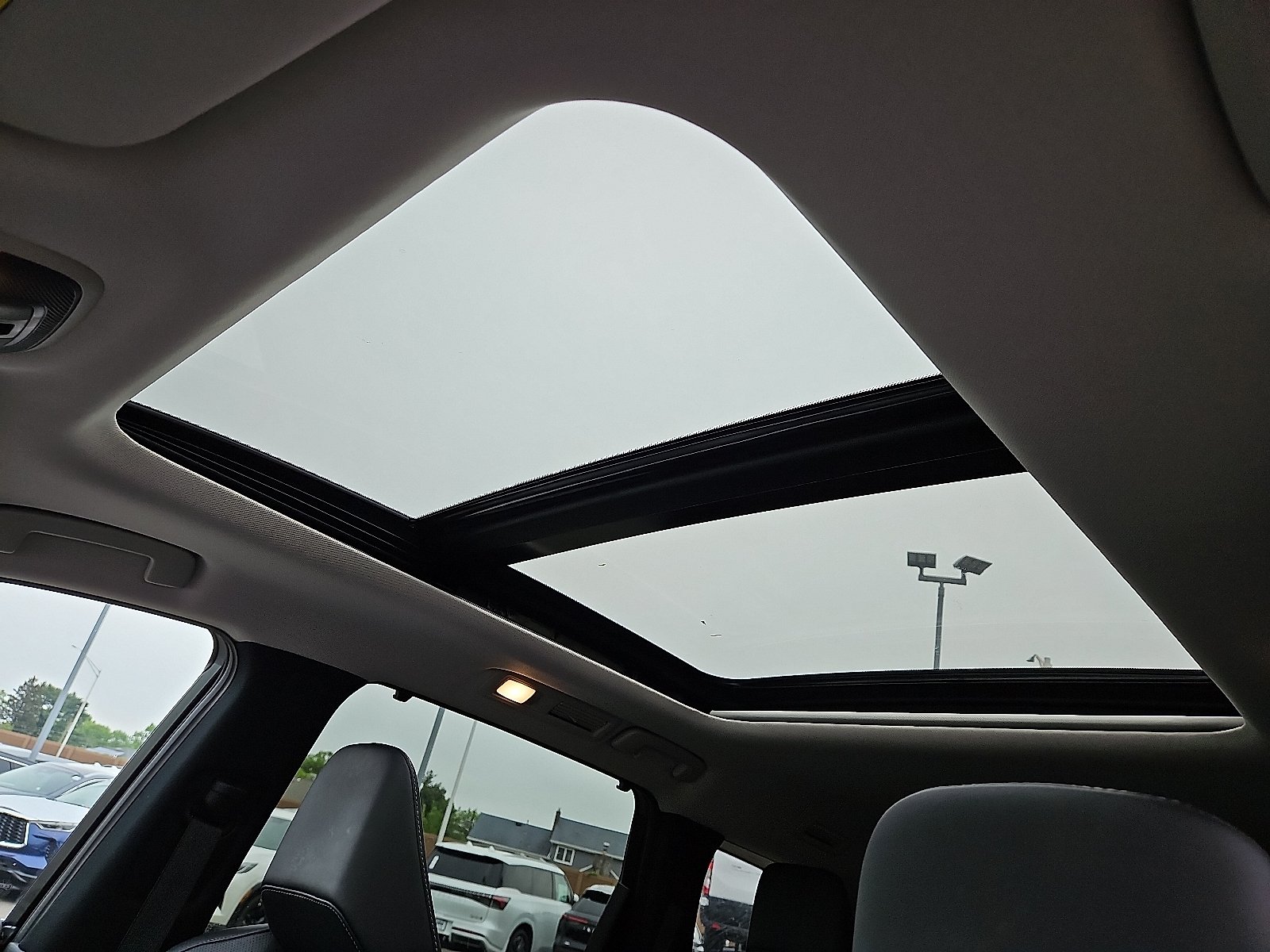 2023 INFINITI QX60 LUXE - Photo 15