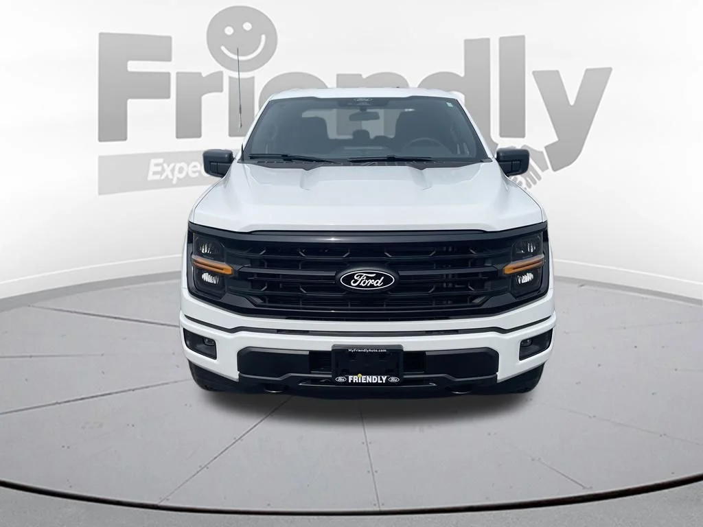 New 2026 Oxford White Ford XLT image 2