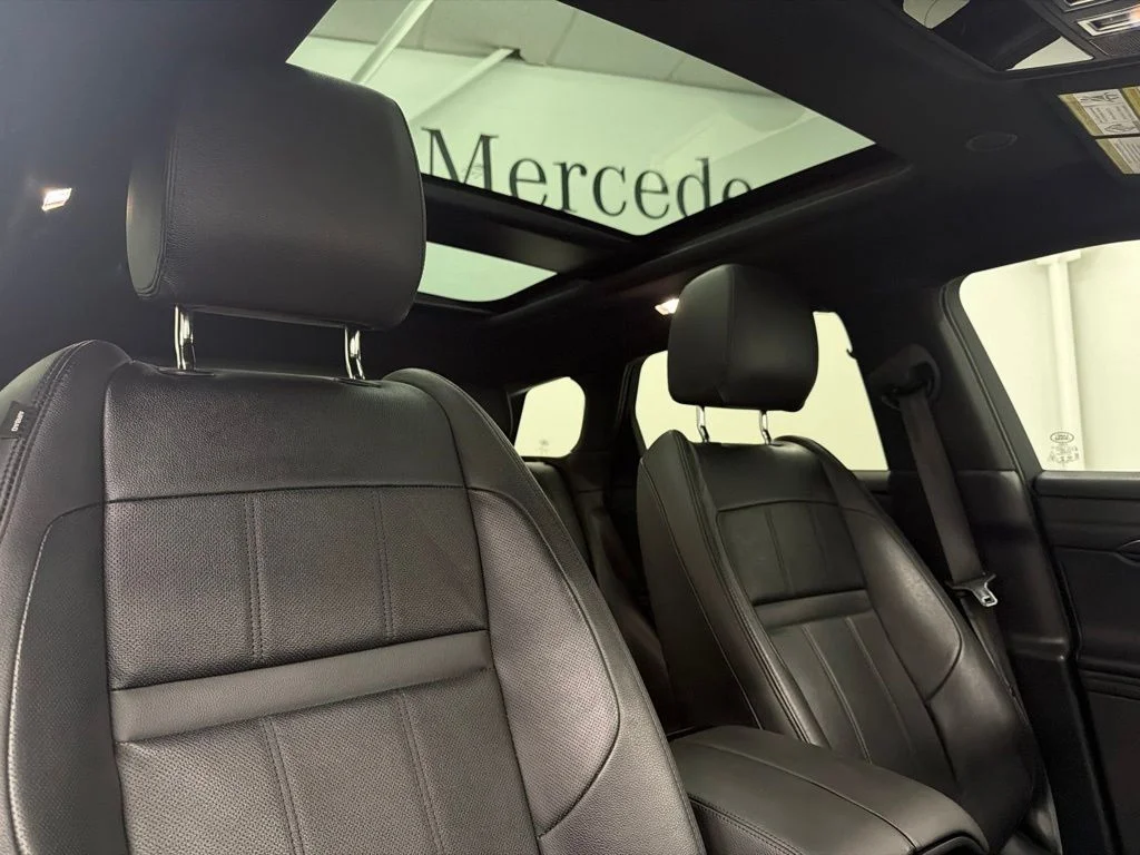 Used 2023 Black Land Rover SE image 28